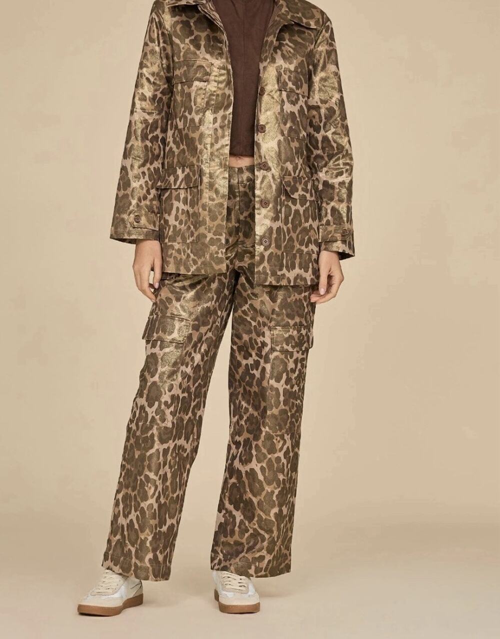 THE NOLI SHOP Women's Metallic Cargo Pants Leopard Print Pockets Size 4